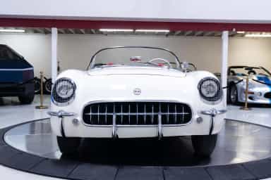 Chevrolet Corvette thumbnail 5