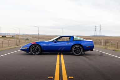 Chevrolet Corvette Grand Sport Coupe thumbnail 3
