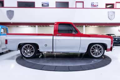 Modified Chevrolet C10 Pickup thumbnail 8