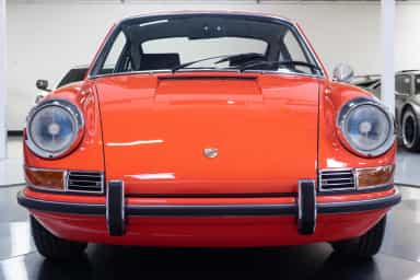 Porsche 911E Coupe thumbnail 2