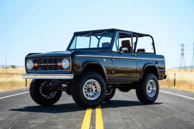 Ford Bronco thumbnail 1
