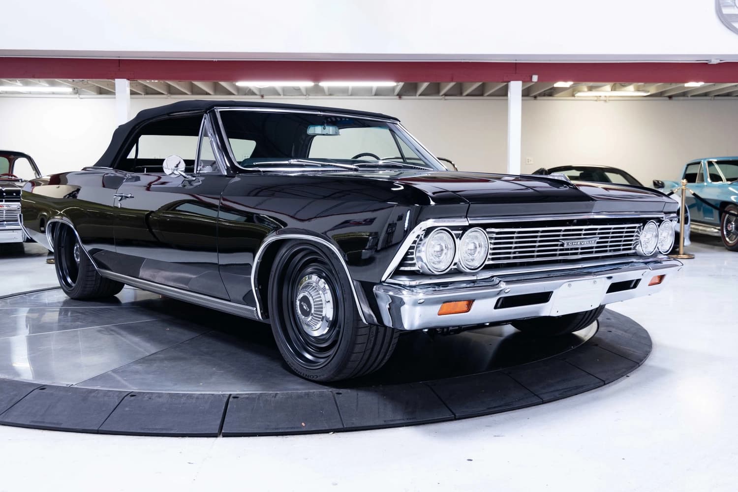 LS3-Powered Chevrolet Chevelle Malibu Convertible 6-Speed